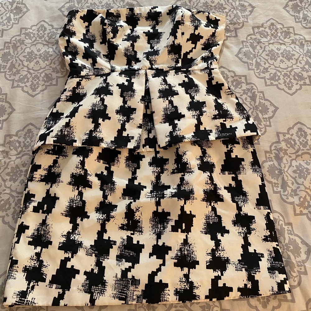Strapless Houndstooth Print Tailored Dress